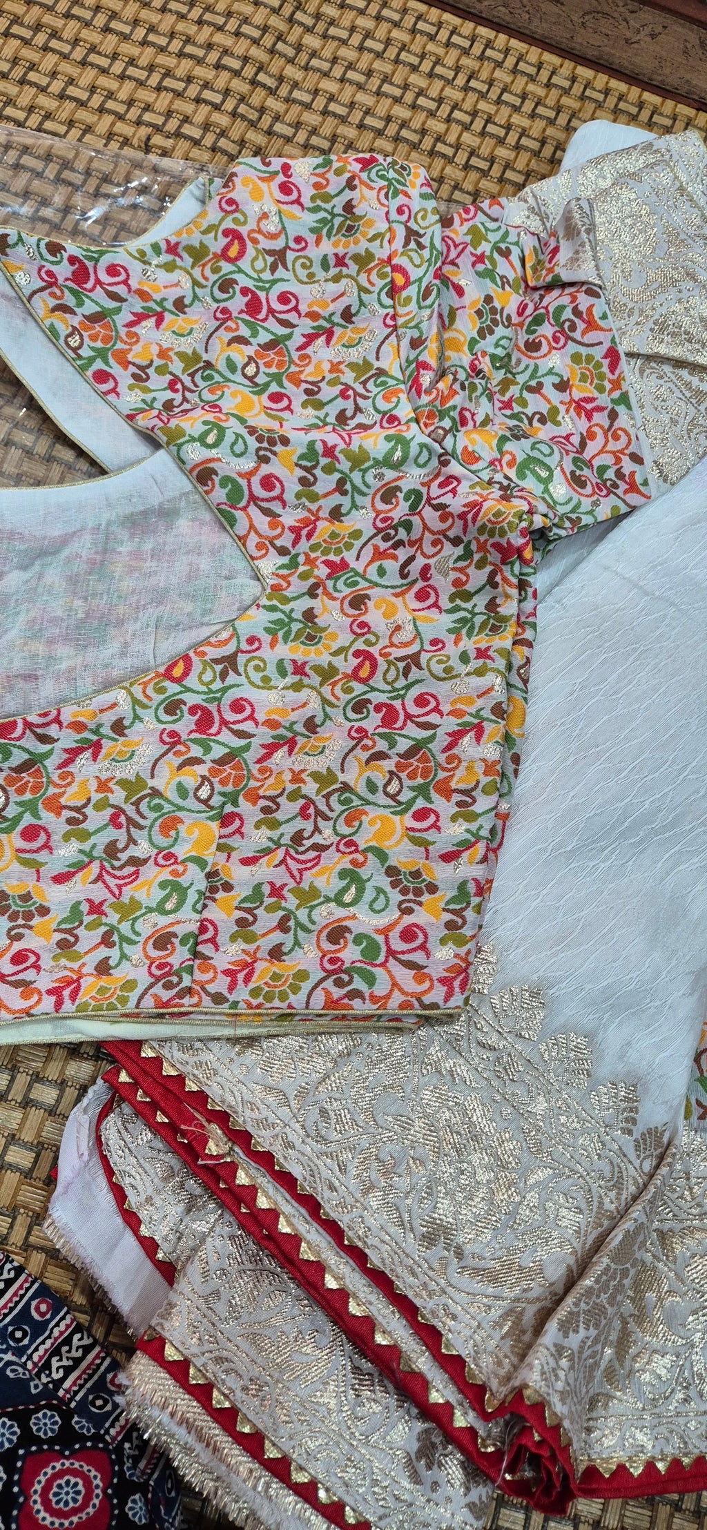 White Russian silk Saree with Multicolour Floral Print Blouse