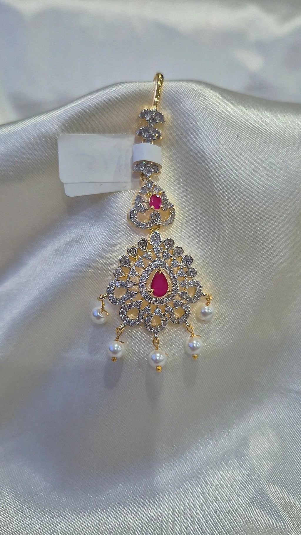 Gold Round Filigree Maang Tikka with Ruby