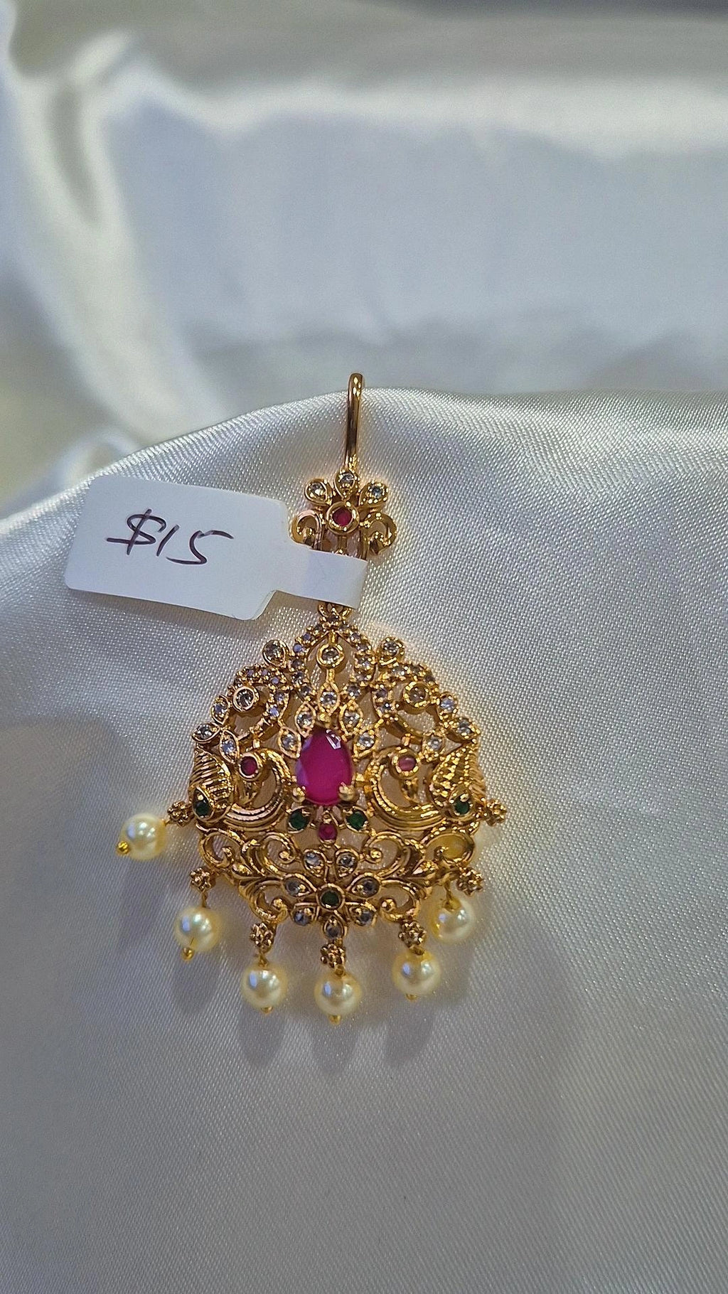 Gold Teardrop Filigree Maang Tikka with Ruby