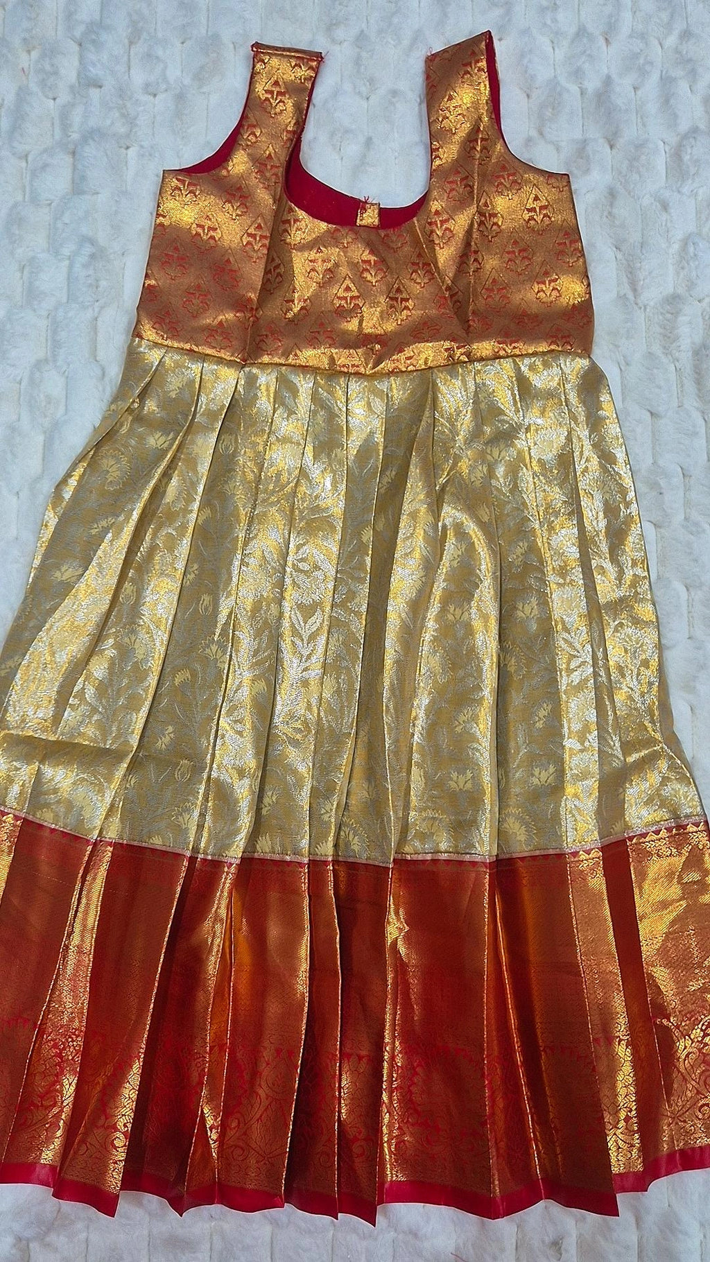 Kids Pattu Lehenga Gold Cream – skirt front view