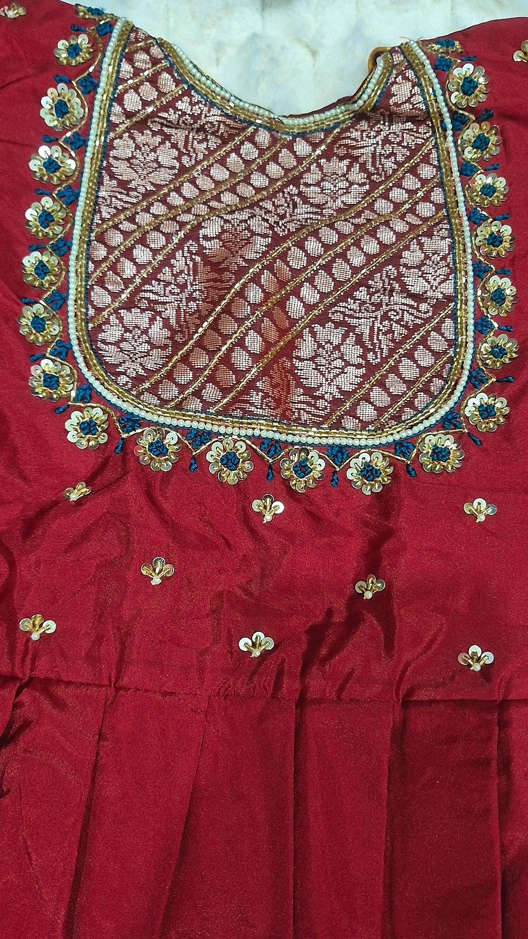 Kids Pattu Lehenga Teal Maroon – blouse embroidery detail
