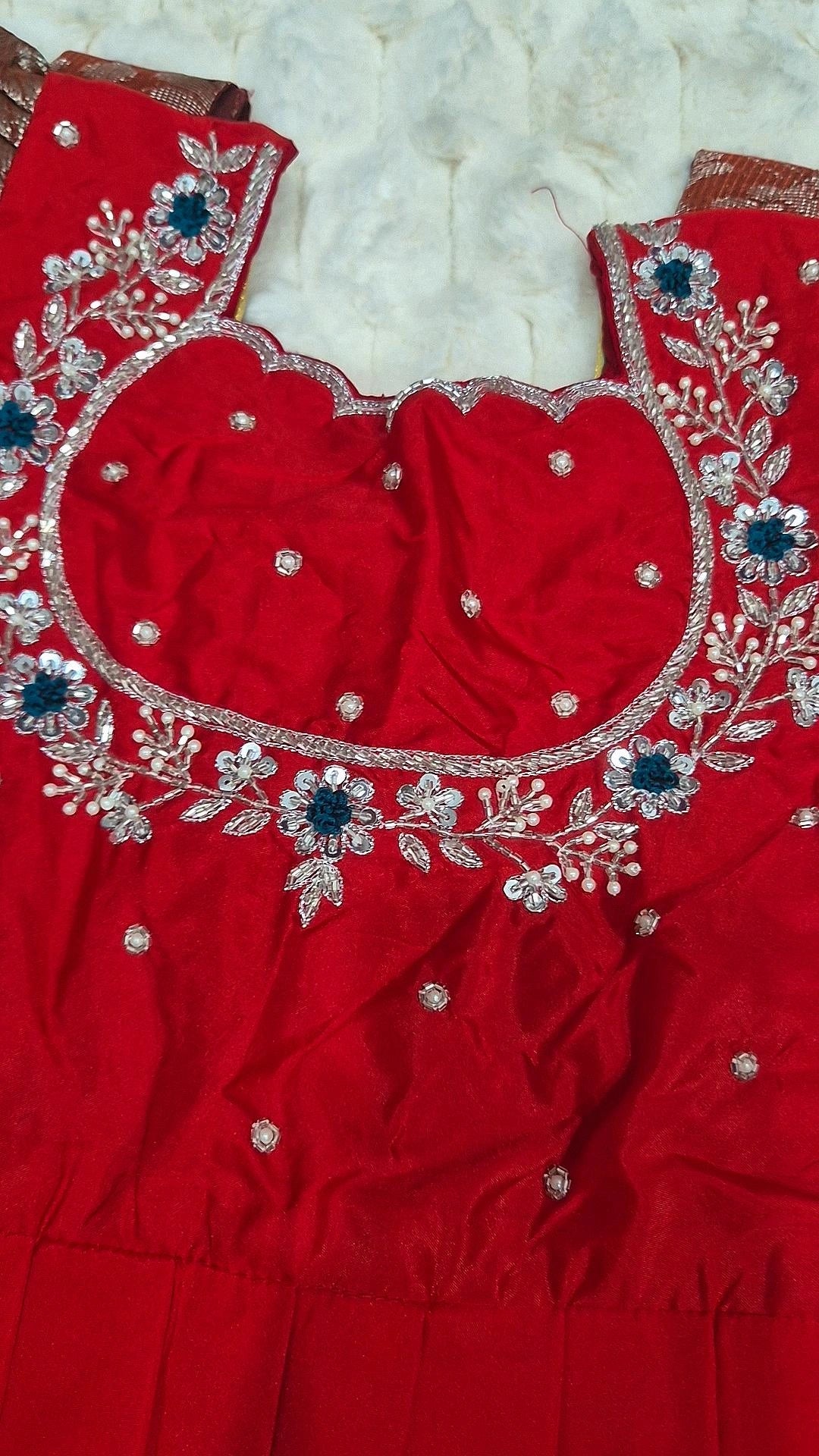 Kids Pattu Lehenga Teal Red – blouse embroidery detail