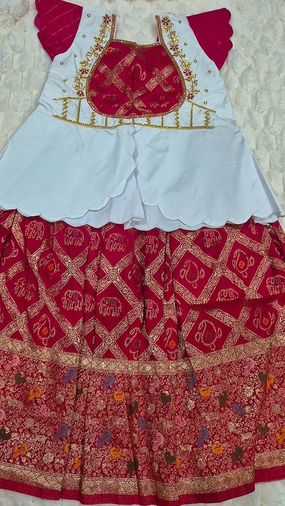 Kids Bandhani Lehenga Red – with white peplum embroidered blouse