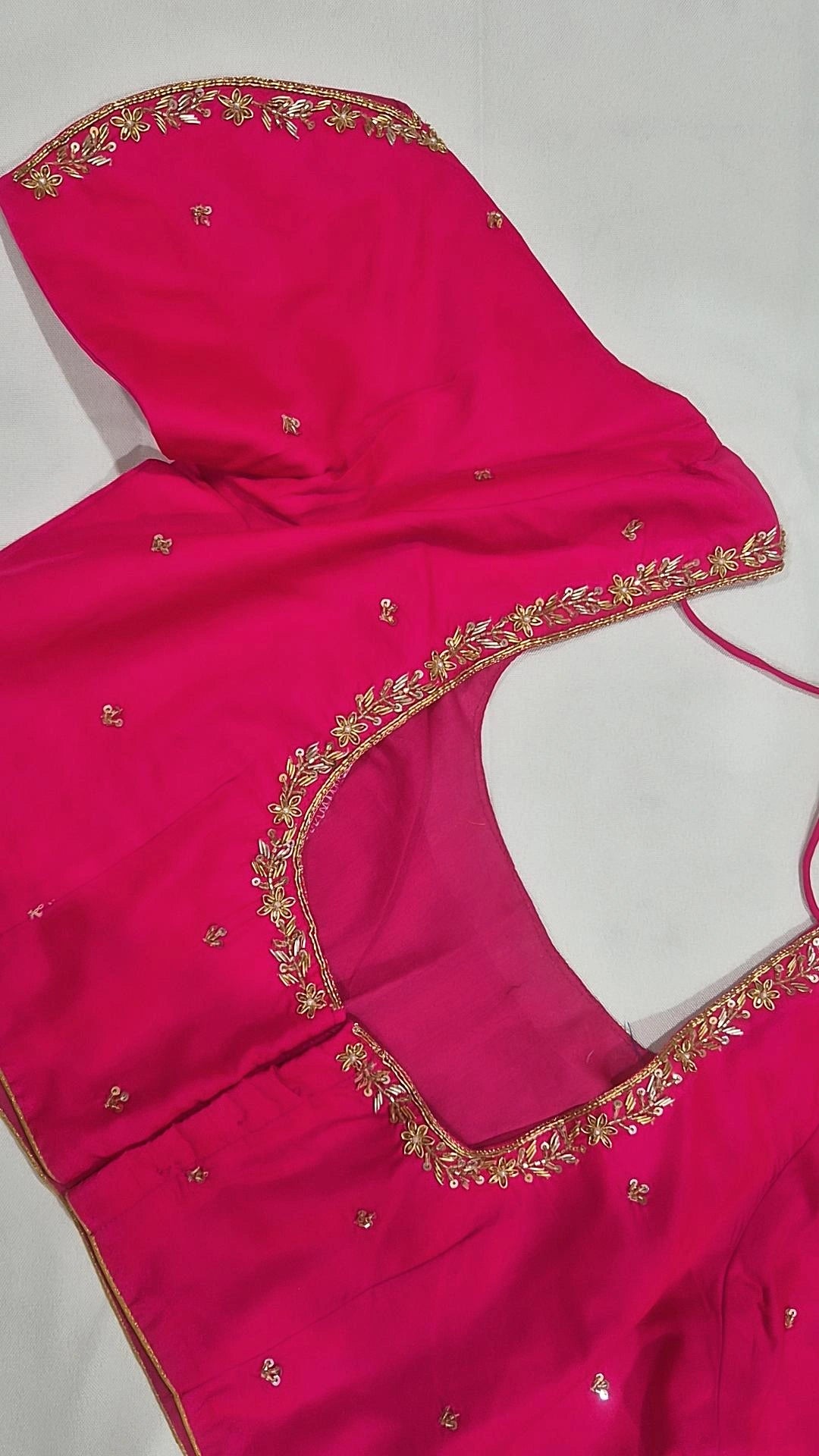 Fuchsia square back saree blouse - back view showing square opening