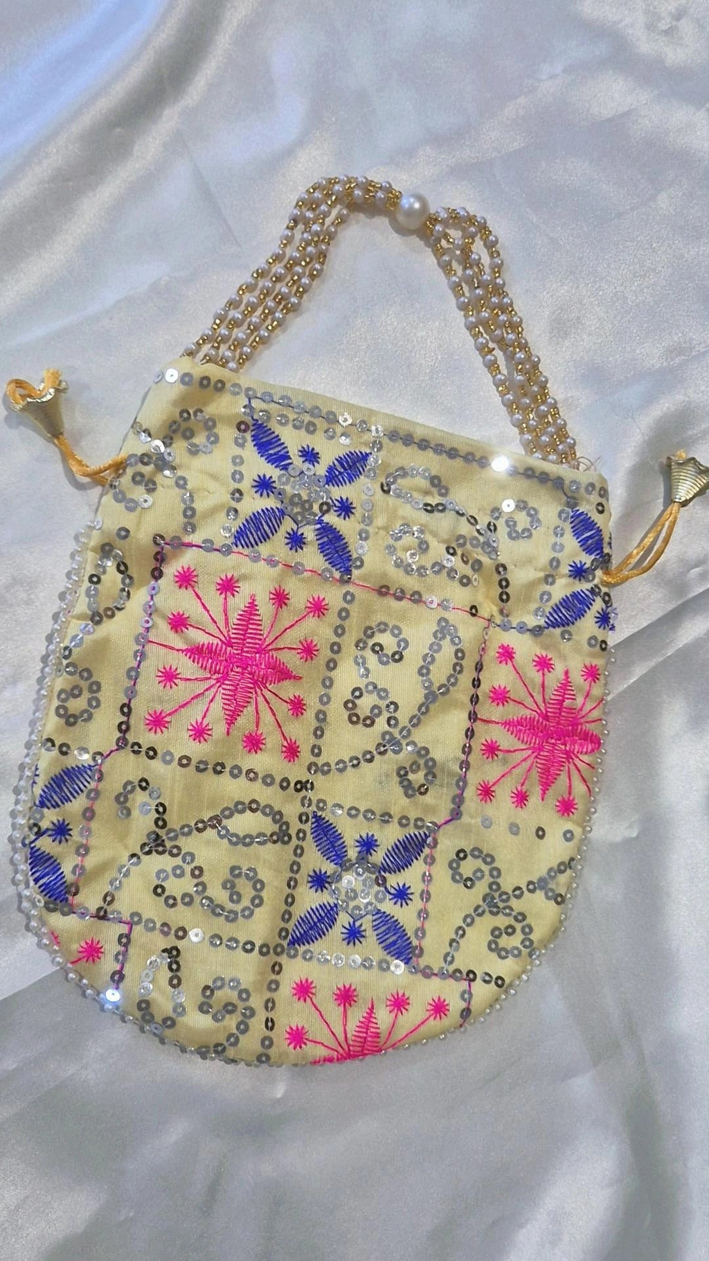 Sequin Starburst Embroidered Potli Bag - Cream