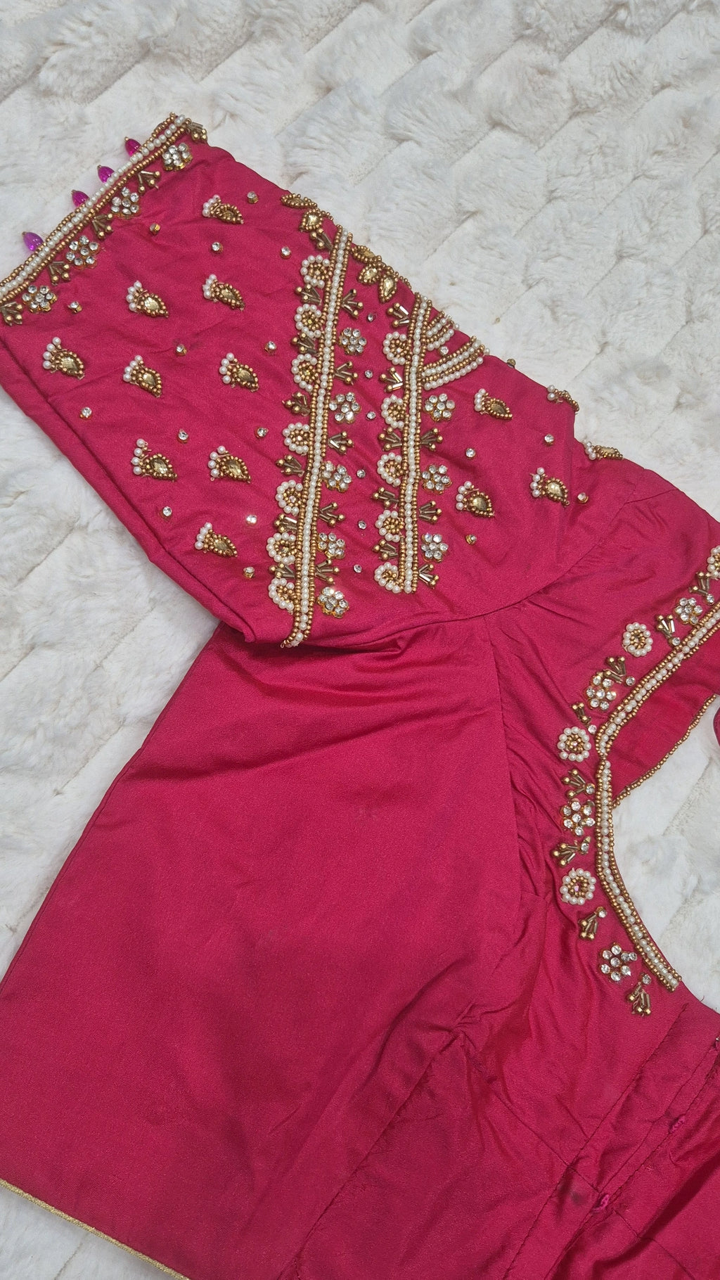 Hot Pink Boutique Stitched Pearl CZ Teardrop Maggam Work Saree Blouse - Sleeve Detail