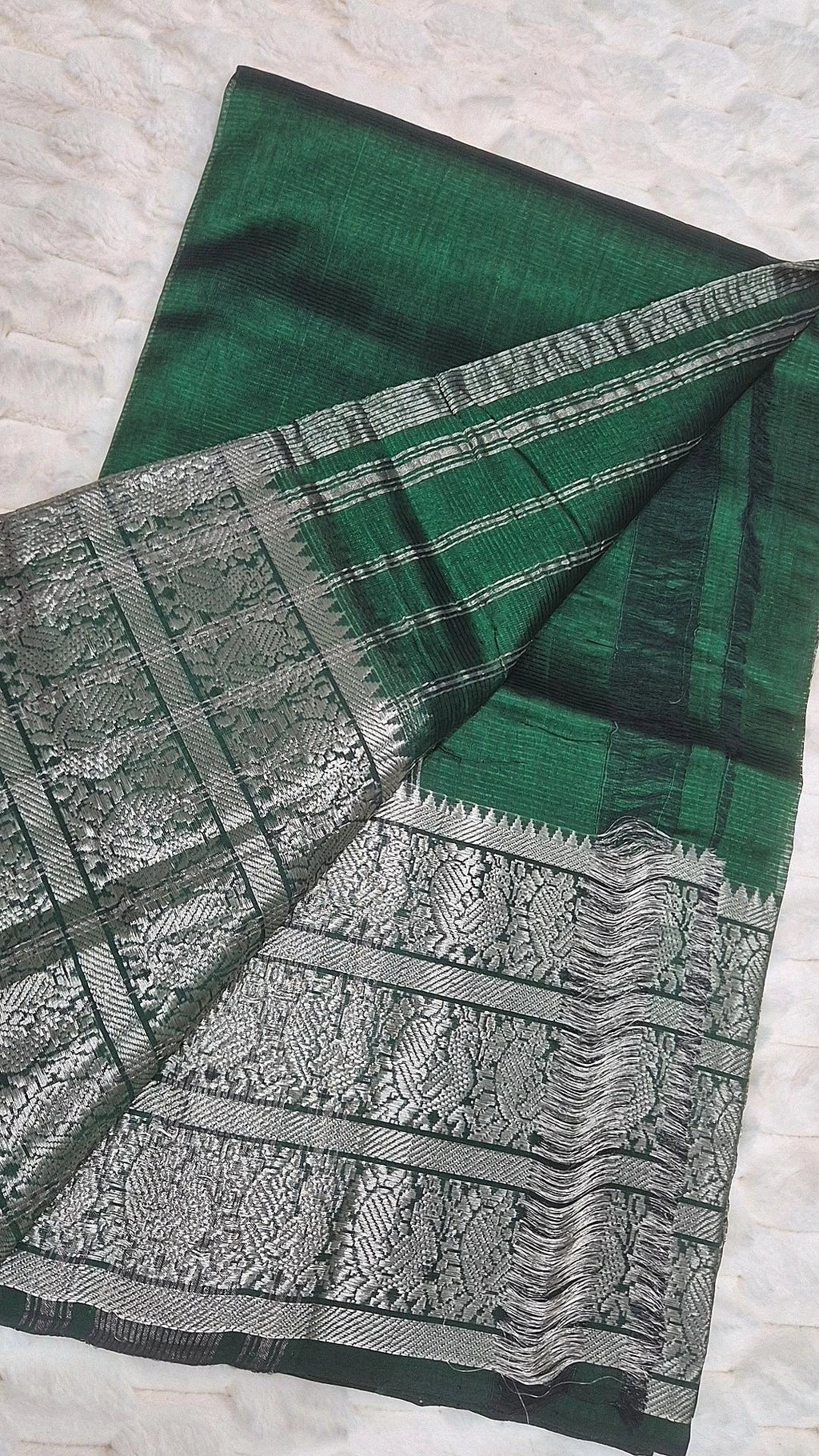 Emerald Green Mangalagiri Pattu Handloom Saree
