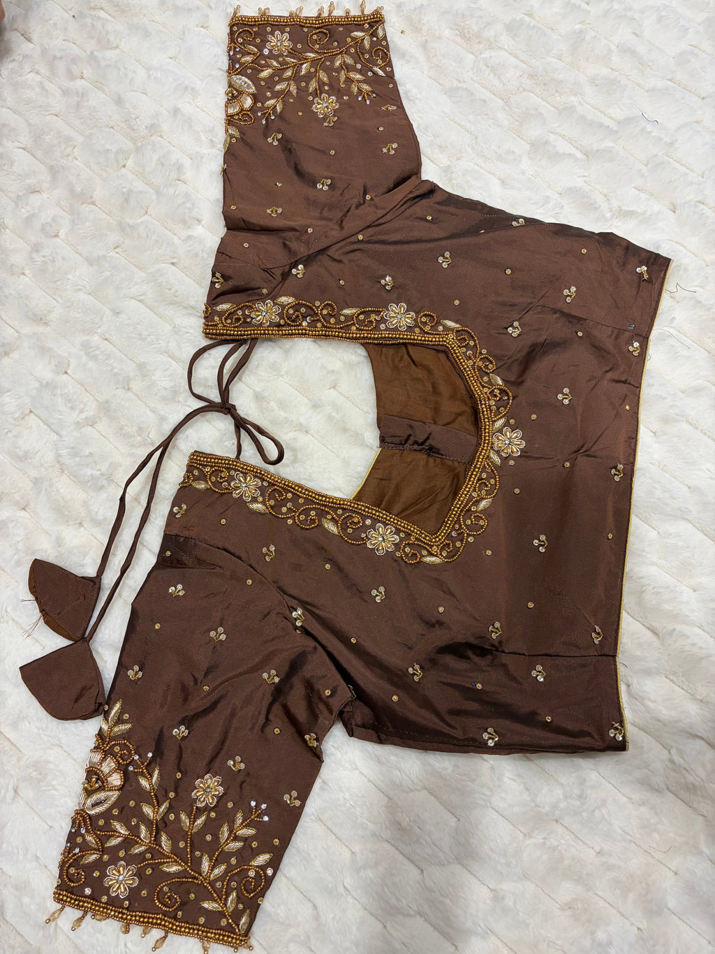 Brown Boutique Stitched Scattered Floral Buti Saree Blouse - Side View