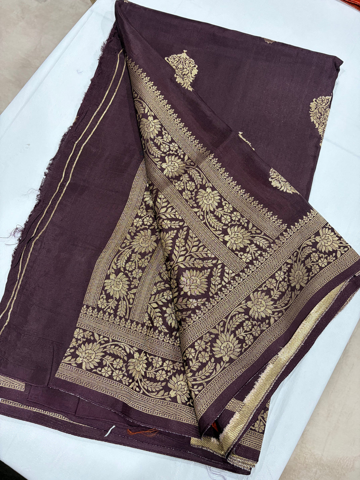 Dark Wine Crape Banarasi Saree - Pallu and border detail with gold zari jaal