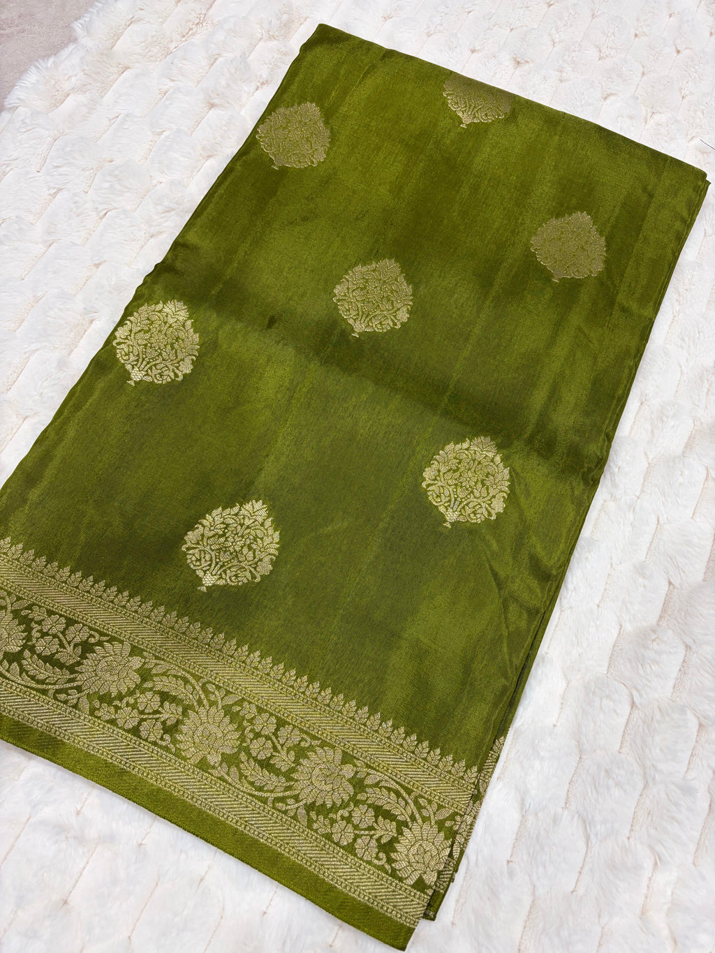Olive Green Crape Banarasi Saree - Body view showing gold zari buttas