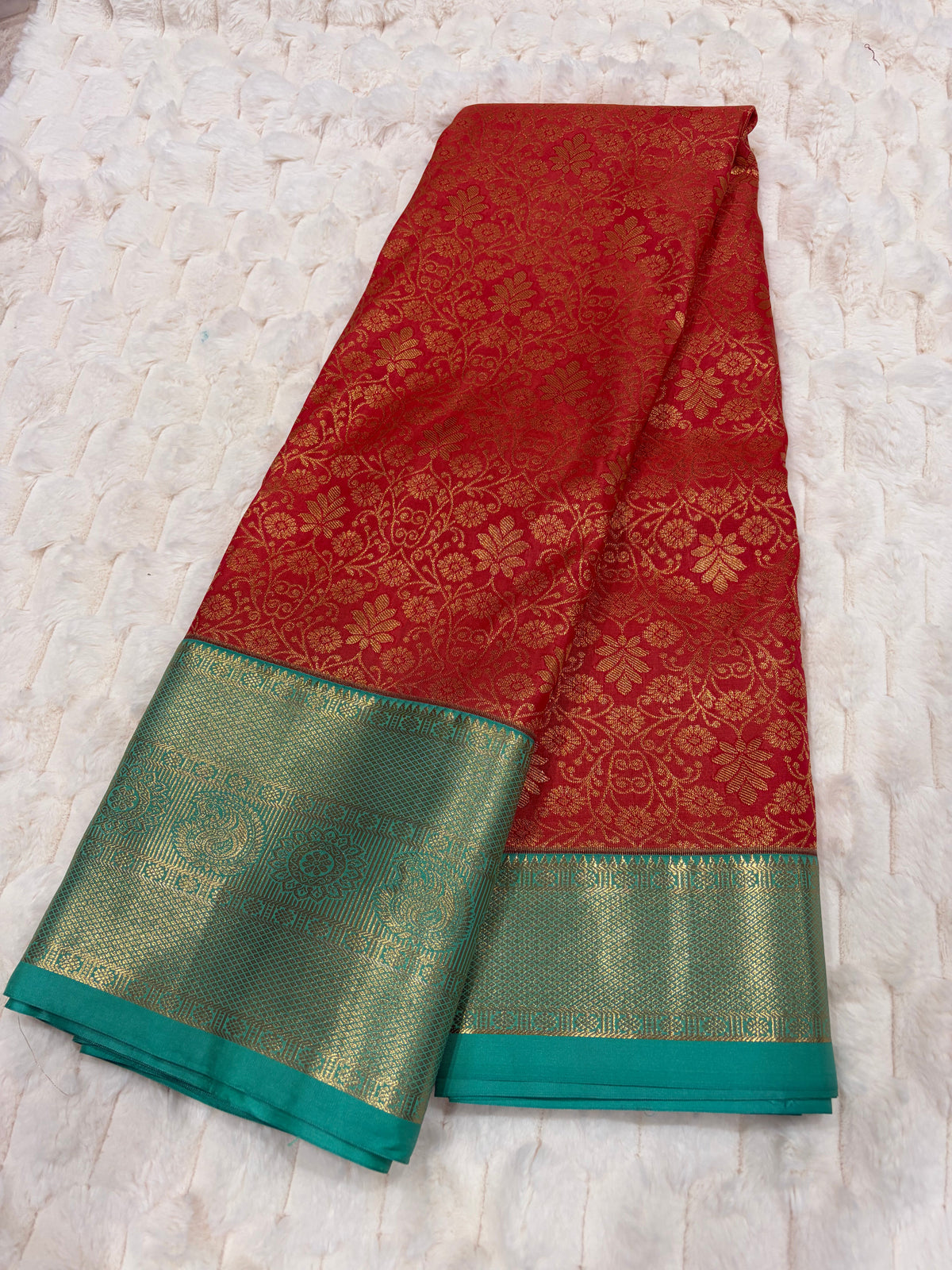 Red & Teal Kanjivaram Silk Saree - Teal blouse front view