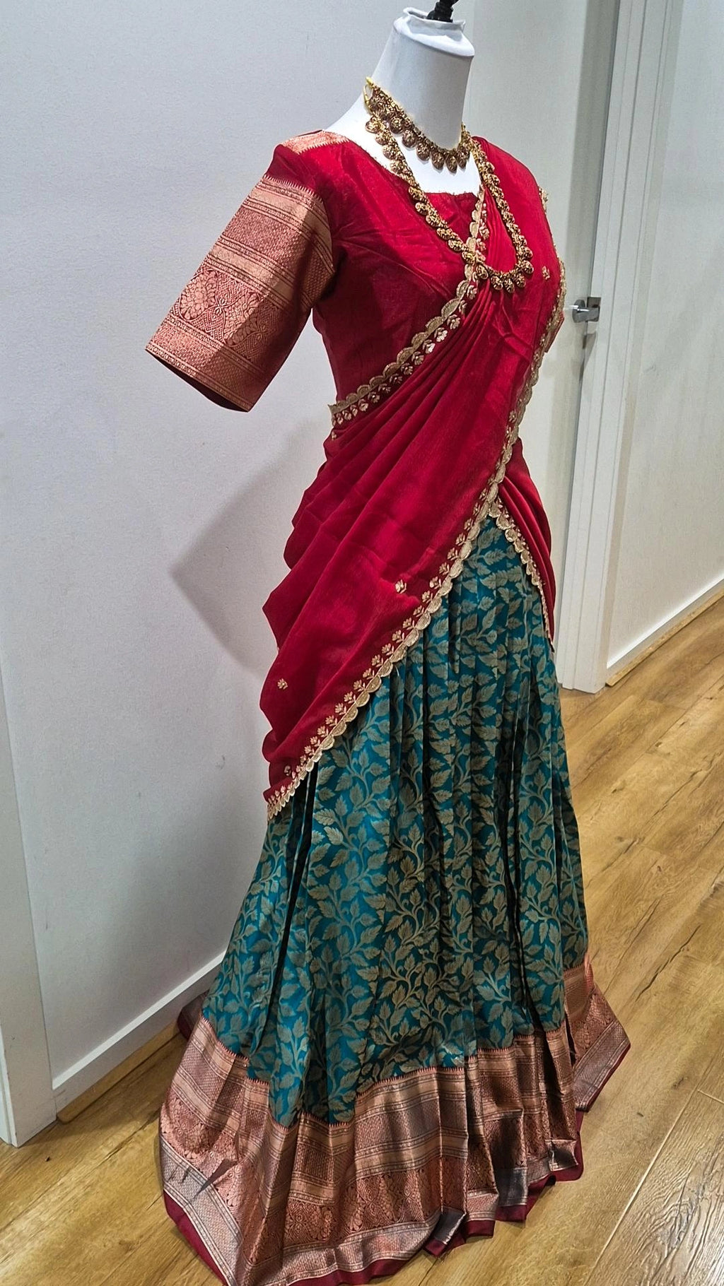 Pattu Lehenga