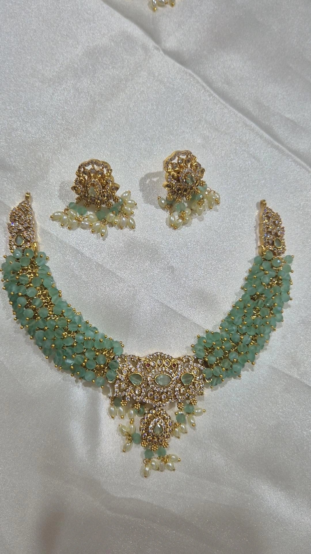 Mint Green Pearl Choker Set