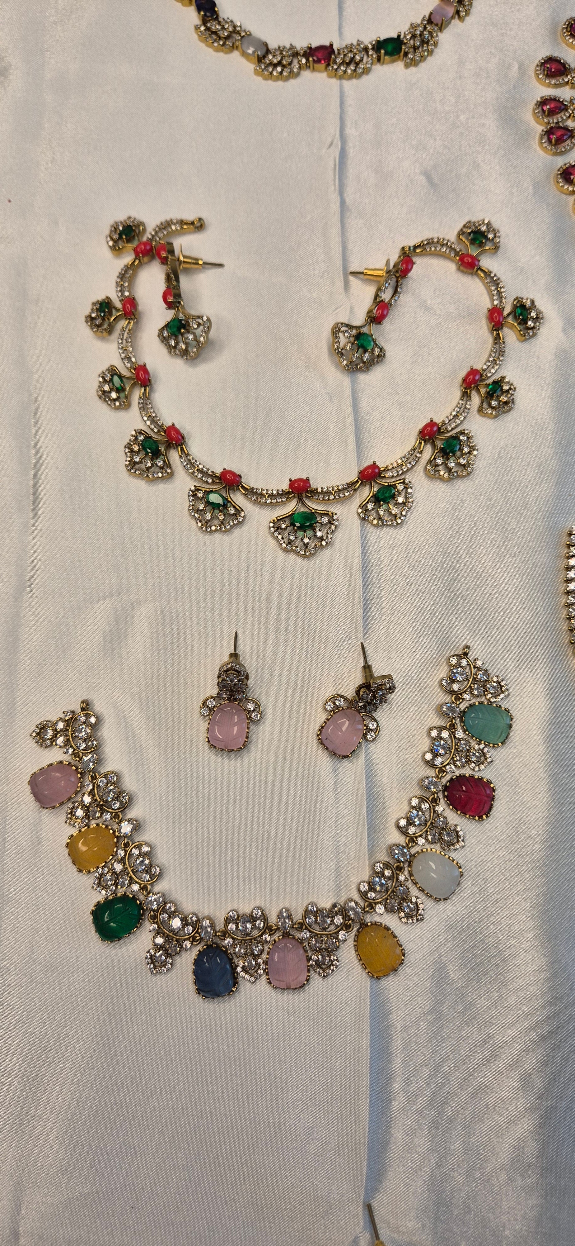 Multicolour Cabochon Necklace Set